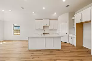 1526 Waterway Reach Dr, Dayton, TX 77535 - Photo 11