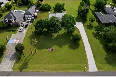 15806 Lakeview Drive, Beach City, TX 77523 - Photo 41
