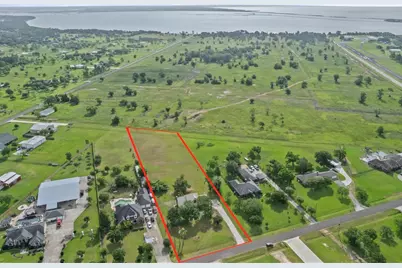 15806 Lakeview Drive, Beach City, TX 77523 - Photo 3