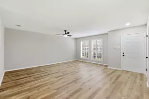 1147 Country Pl Dr, Houston, TX 77079 - Photo 9