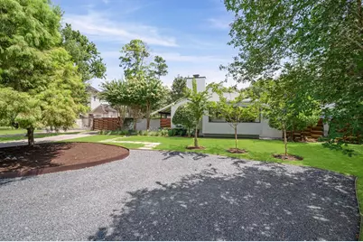 10 Inwood Oaks Drive, Houston, TX 77024 - Photo 3