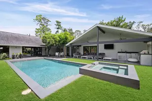 10 Inwood Oaks Dr, Houston, TX 77024 - Photo 45