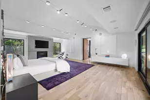 10 Inwood Oaks Dr, Houston, TX 77024 - Photo 27