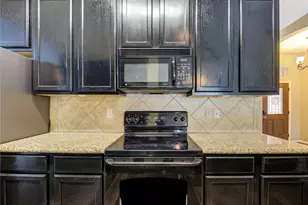 233 Lake Estates Dr, Montgomery, TX 77356 - Photo 11