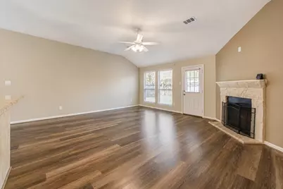 233 Lake Estates Drive, Montgomery, TX 77356 - Photo 9