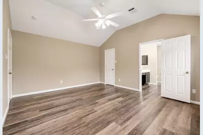 233 Lake Estates Drive, Montgomery, TX 77356 - Photo 15