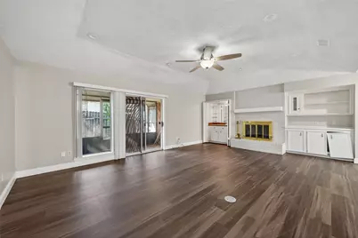 7735 Teal Run Drive, Houston, TX 77071 - Photo 11