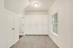 4390 Harvest Ln, Houston, TX 77004 - Photo 11