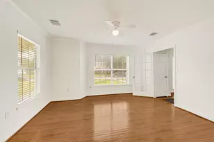 4390 Harvest Ln, Houston, TX 77004 - Photo 7