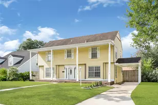 4390 Harvest Ln, Houston, TX 77004 - Photo 1