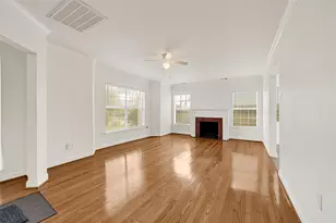 4390 Harvest Ln, Houston, TX 77004 - Photo 3