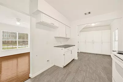 4390 Harvest Lane, Houston, TX 77004 - Photo 9