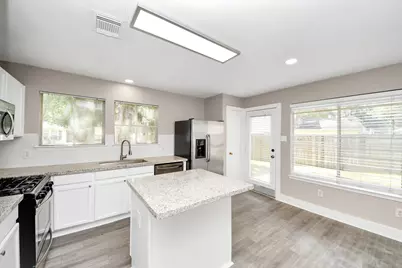 18178 Woodsdale Court, Porter, TX 77365 - Photo 7