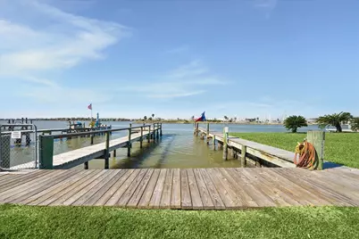 807 N Shore Drive, Kemah, TX 77565 - Photo 39
