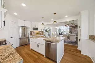 807 N Shore Dr, Kemah, TX 77565 - Photo 17