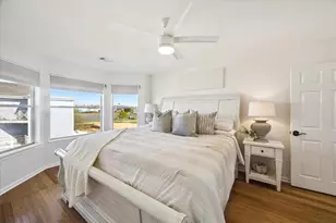 807 N Shore Dr, Kemah, TX 77565 - Photo 27