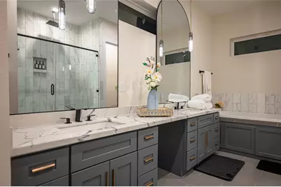 915 Thompson Street, Houston, TX 77007 - Photo 21