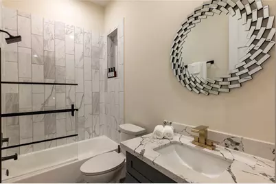 915 Thompson Street, Houston, TX 77007 - Photo 33