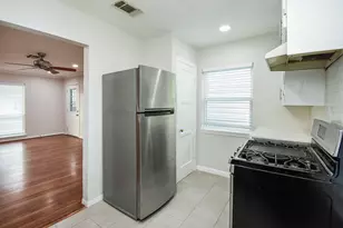 6614 Teluco St, Houston, TX 77055 - Photo 11