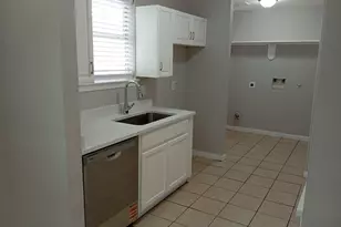 7507 Burt St, Houston, TX 77088 - Photo 3