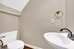 7659 Ameswood Rd, Houston, TX 77095 - Photo 15