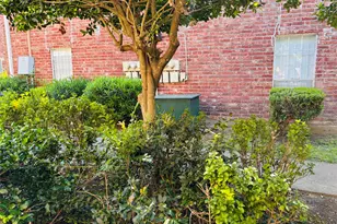 9201 Clarewood Dr, Houston, TX 77036 - Photo 25