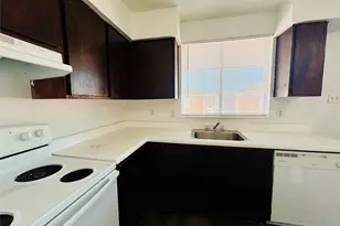 9201 Clarewood Dr, Houston, TX 77036 - Photo 9