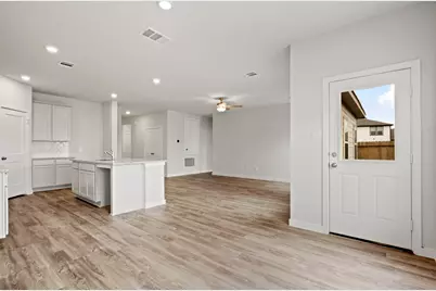 17014 Hazelnut Drive, Conroe, TX 77302 - Photo 9