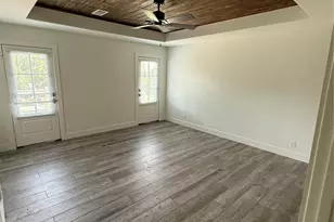 210 Bluff Dr, Livingston, TX 77351 - Photo 7