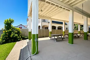 1813 Avenue A, Dickinson, TX 77539 - Photo 7
