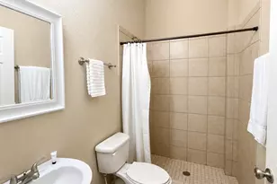 1813 Avenue A, Dickinson, TX 77539 - Photo 9