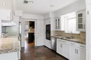 531 Azaleadell Dr, Houston, TX 77018 - Photo 11