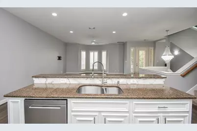 1016 Studer Street, Houston, TX 77007 - Photo 15