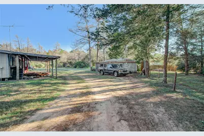 1102 Pine Crest, New Ulm, TX 78950 - Photo 7