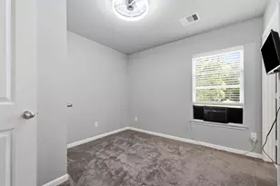 15081 Travis Ln, Willis, TX 77378 - Photo 7