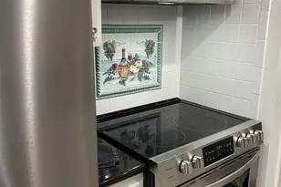 8402 Seawall Blvd, Galveston, TX 77554 - Photo 9
