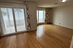 8402 Seawall Blvd, Galveston, TX 77554 - Photo 17