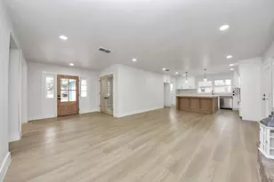 26206 Maplewood Dr, Spring, TX 77386 - Photo 15