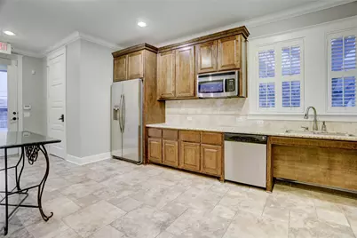 206 Brooks Street, Sugar Land, TX 77478 - Photo 17