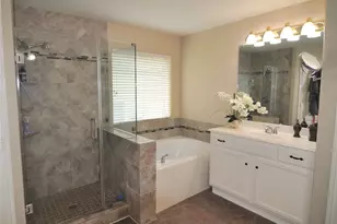 415 S Sterling Heights Ln, Houston, TX 77094 - Photo 23