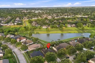 318 Magnolia Estates Dr, League City, TX 77573 - Photo 31