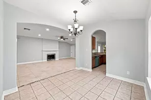 318 Magnolia Estates Dr, League City, TX 77573 - Photo 11