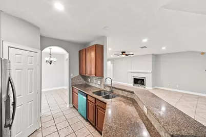 318 Magnolia Estates Drive, League City, TX 77573 - Photo 13