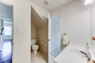 8010 Pickling Ln, Baytown, TX 77521 - Photo 15