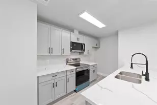 13950 Ashdale Ln, Houston, TX 77083 - Photo 11