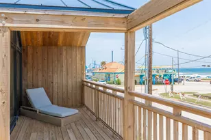 2906 Ave R 1/2, Galveston, TX 77550 - Photo 17