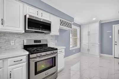 6323 Dawnridge Drive, Houston, TX 77035 - Photo 15