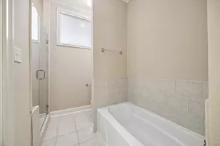9694 Longmont Dr, Houston, TX 77063 - Photo 23