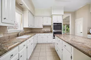 9694 Longmont Dr, Houston, TX 77063 - Photo 15