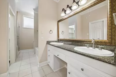 9694 Longmont Drive, Houston, TX 77063 - Photo 19